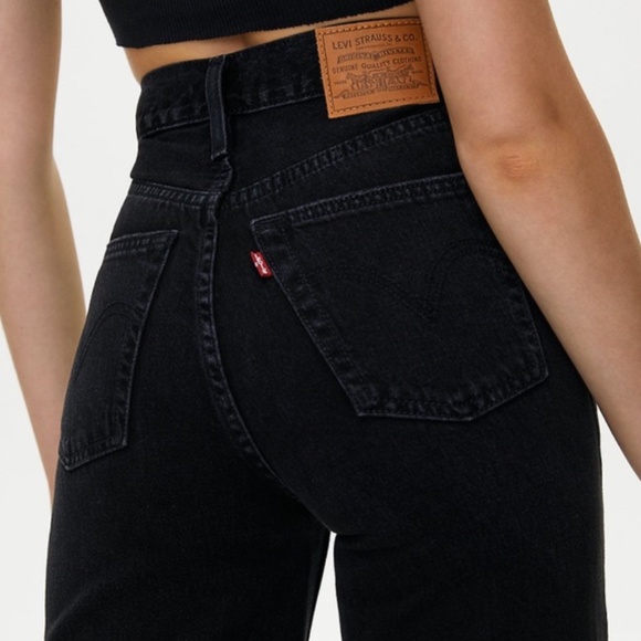 NWT Levi's Ribcage Wide Leg Jeans - Picture 3 of 8